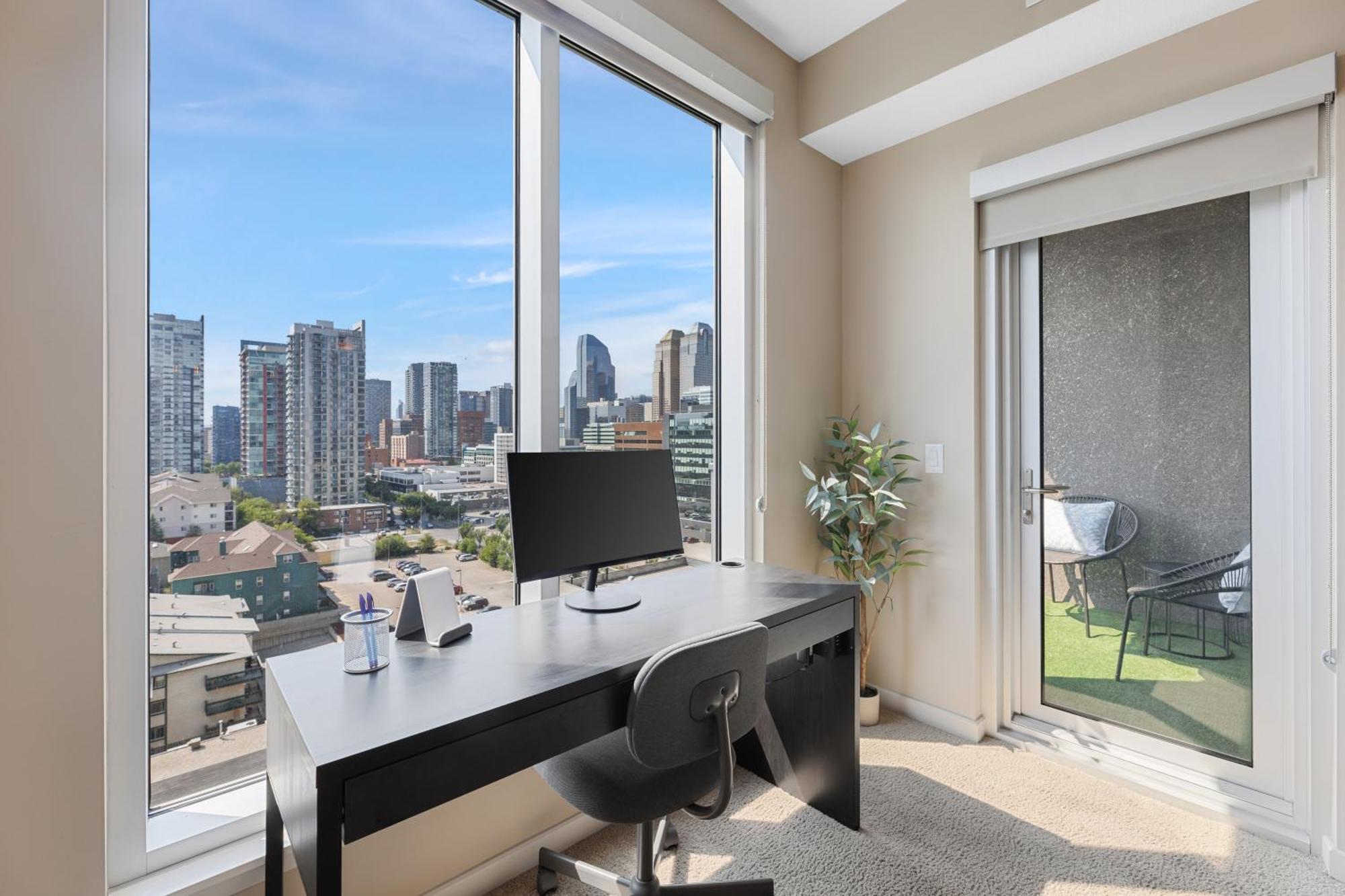 Heart Of Downtown Calgary Spacious Luxury Condo With Stunning Views And Premium Amenities Exterior foto