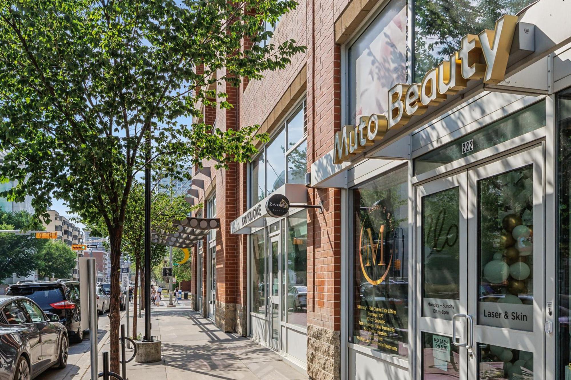 Heart Of Downtown Calgary Spacious Luxury Condo With Stunning Views And Premium Amenities Exterior foto